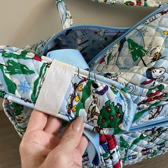 Vera Bradley Peanuts Ski Slope Snoopy Large Quilted Duffel Bag Weekender Snow